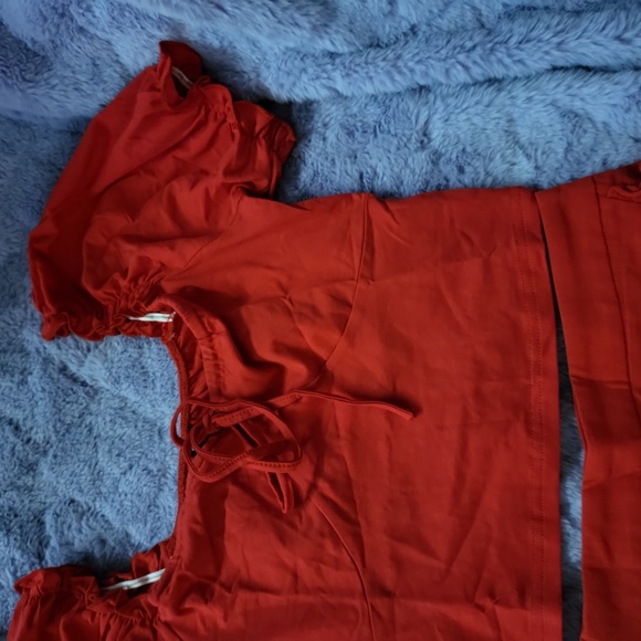 2 piece top and skirt set - Picture 2 of 3